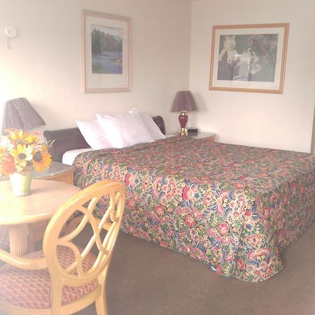 Parkway Inn Fresno Ngoại thất bức ảnh