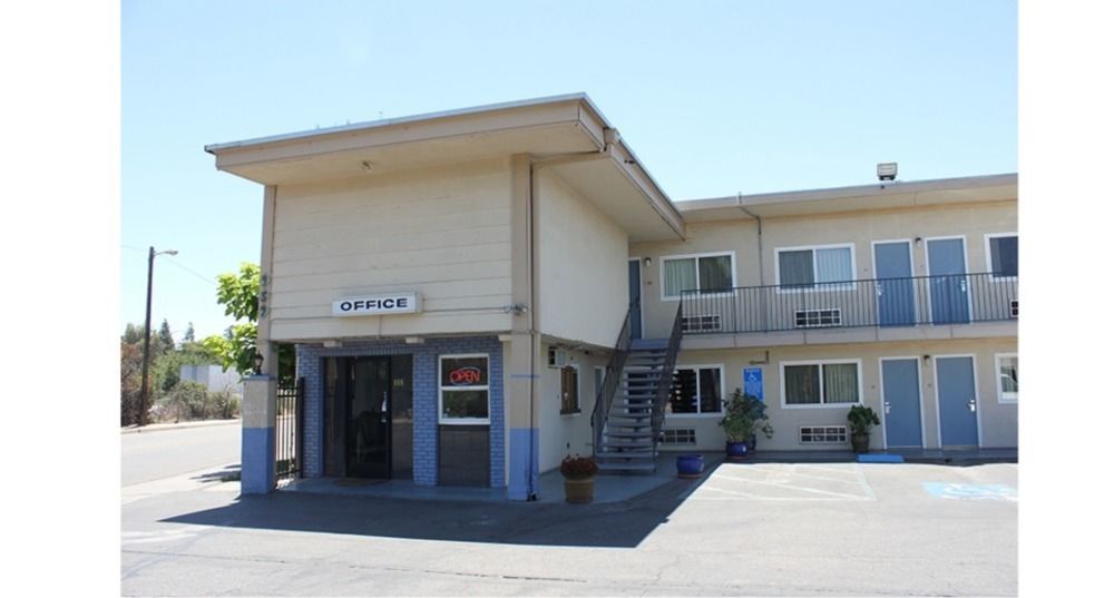 Parkway Inn Fresno Ngoại thất bức ảnh