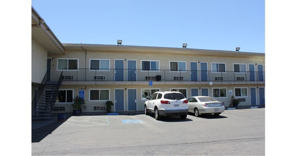 Parkway Inn Fresno Ngoại thất bức ảnh