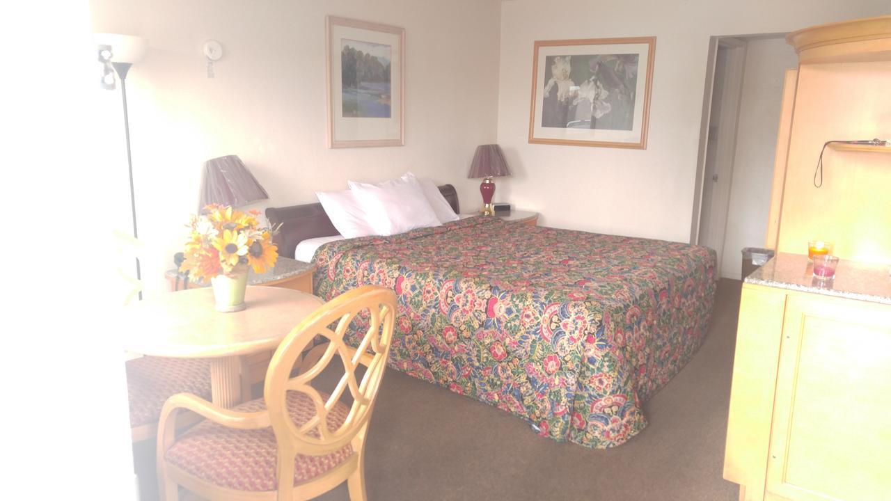 Parkway Inn Fresno Ngoại thất bức ảnh