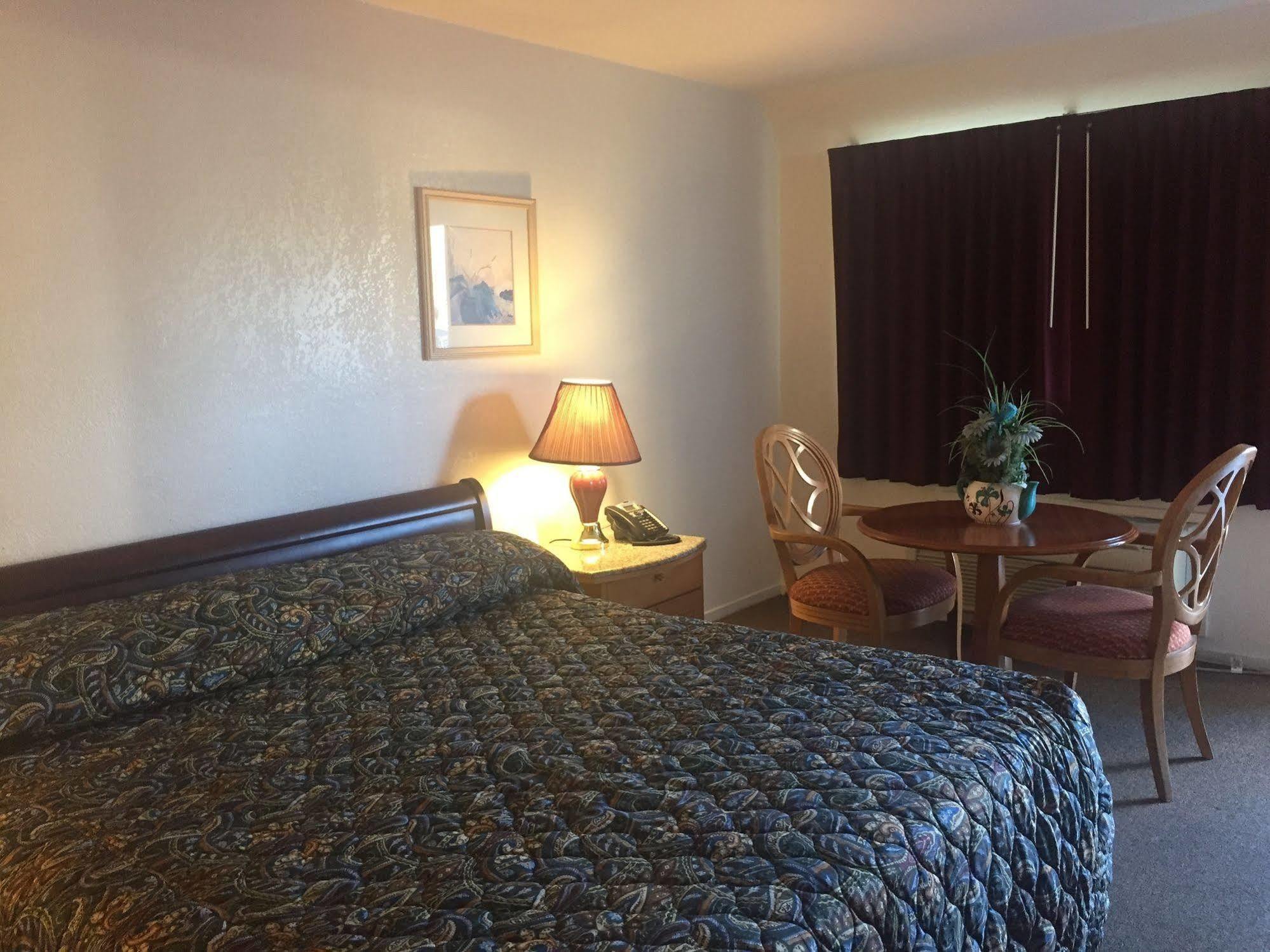 Parkway Inn Fresno Ngoại thất bức ảnh