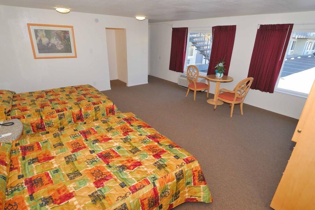 Parkway Inn Fresno Ngoại thất bức ảnh