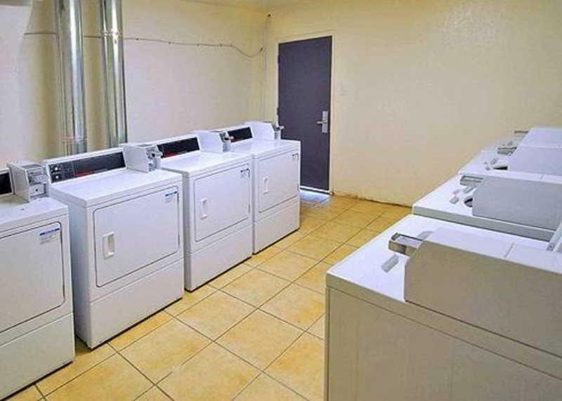 Parkway Inn Fresno Ngoại thất bức ảnh